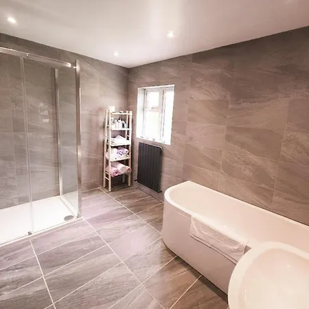Lark Rise By Trident Homes Semesterbostad